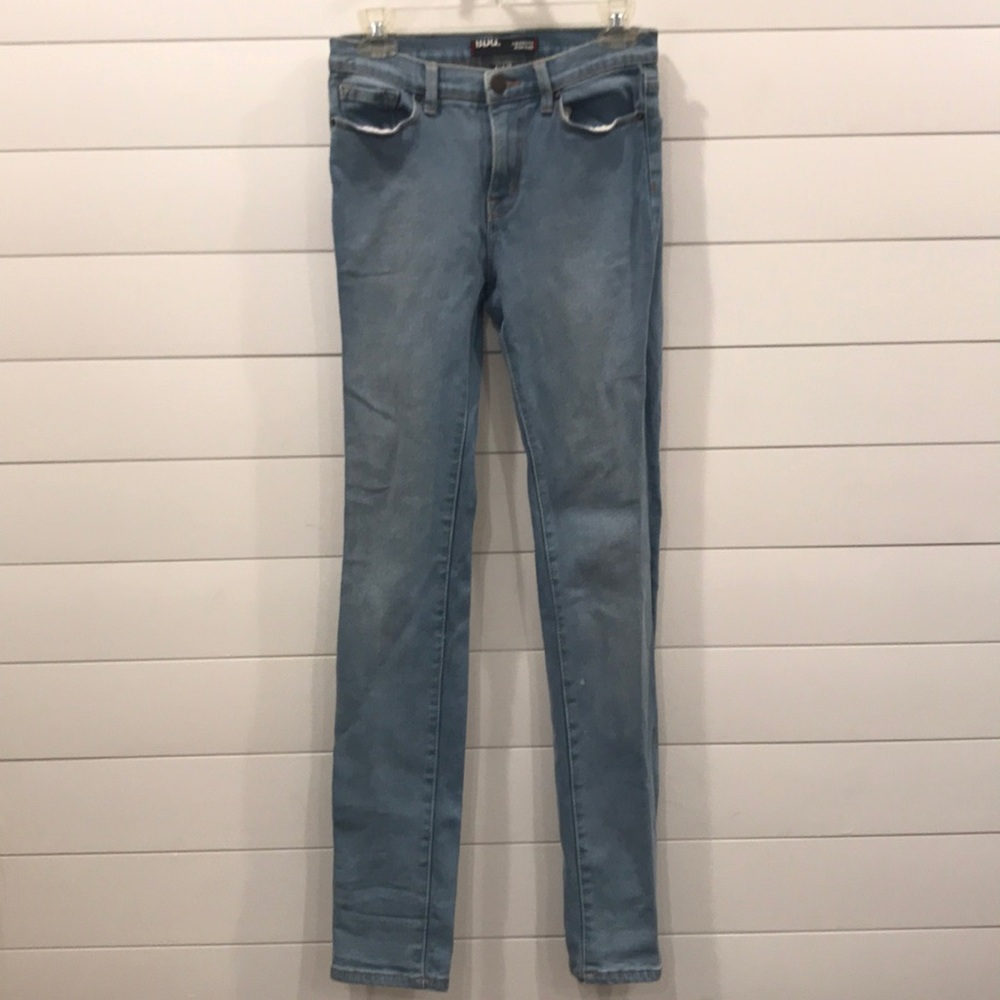 BDG Cigarette High-Rise Denim in Light Wash